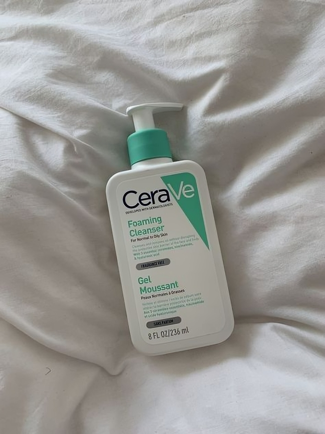 CeraVe Foaming Cleanser | For Normal to Oily Skin (Bar-code scannable)